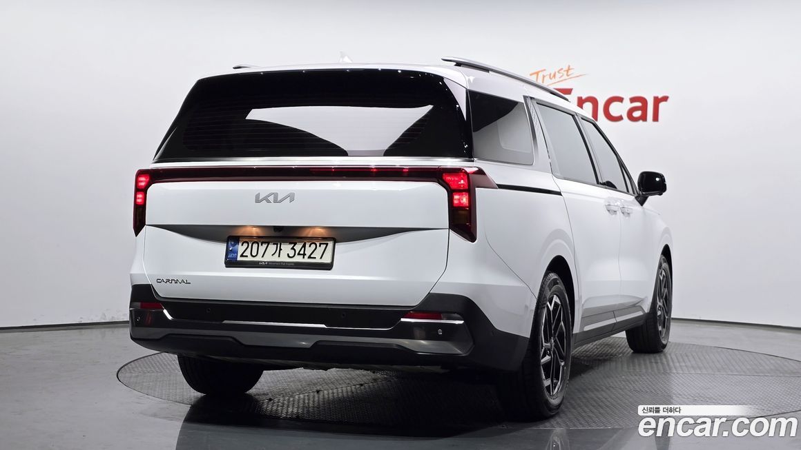 Kia Canival 2024