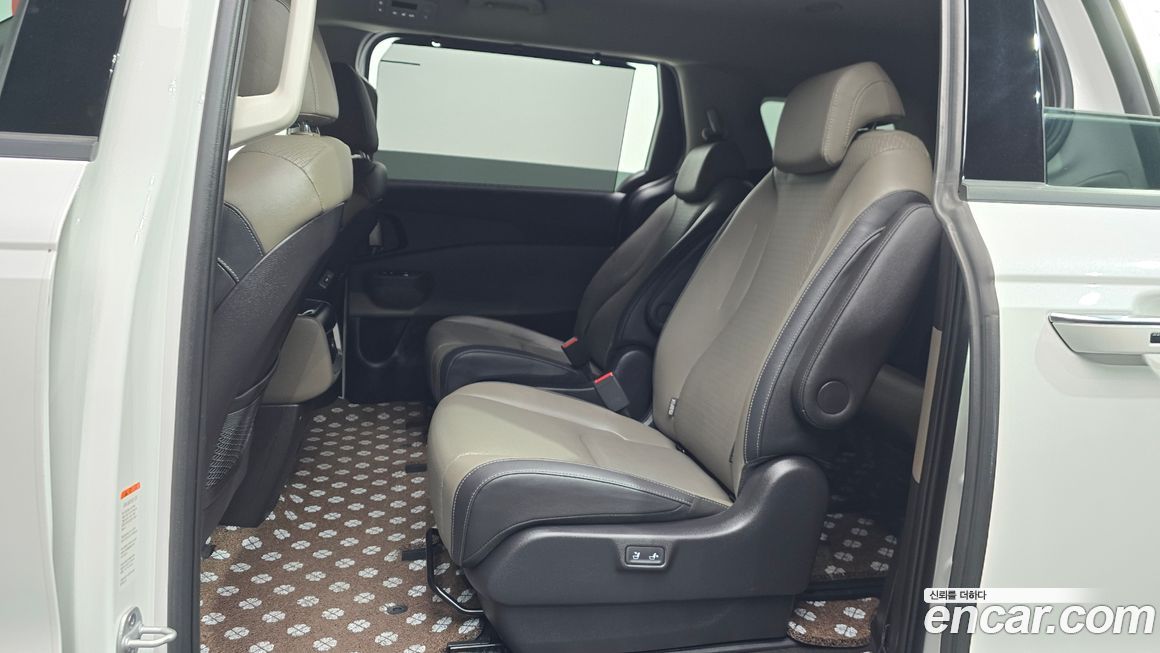 Kia Canival 2024