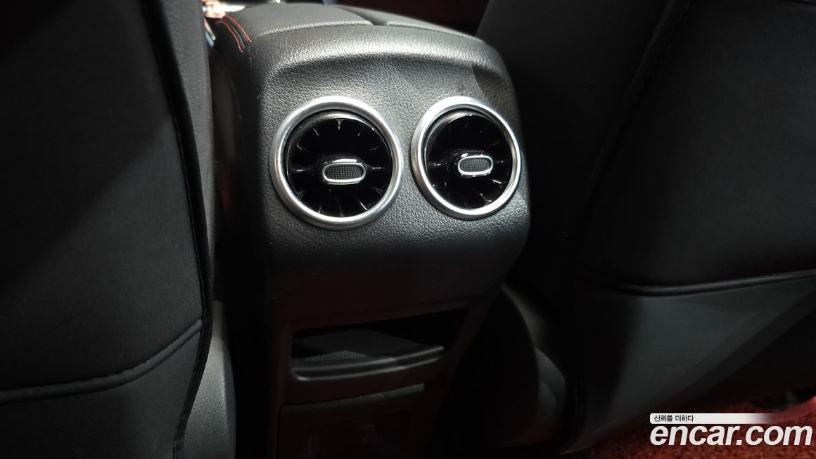 Mercedes-Benz EQA 2022