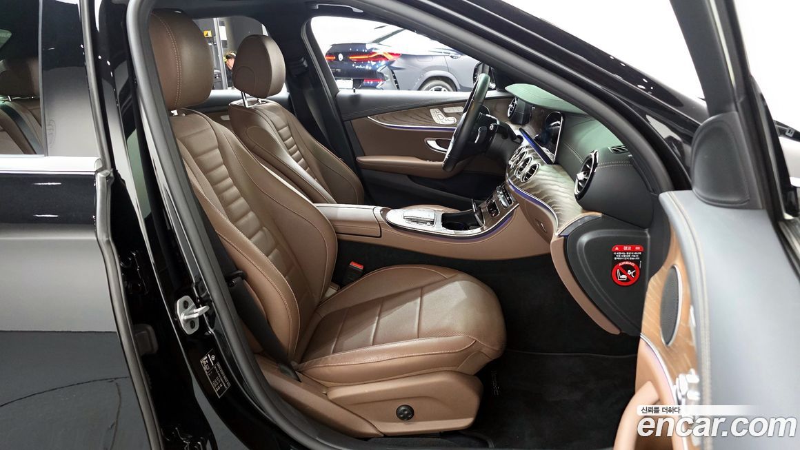 Mercedes-Benz E-Class 2021