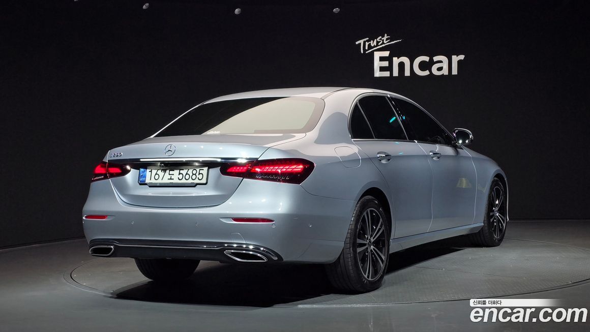 Mercedes-Benz E-Class 2021
