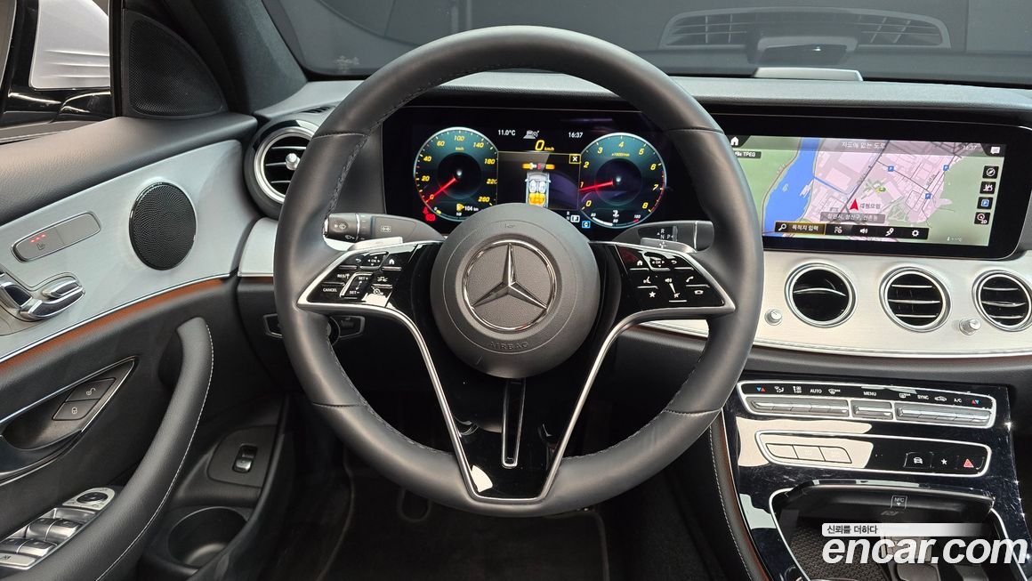 Mercedes-Benz E-Class 2021