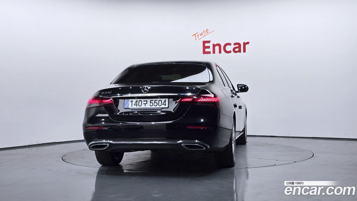 Mercedes-Benz E-Class 2021