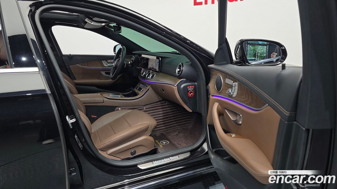 Mercedes-Benz E-Class 2021