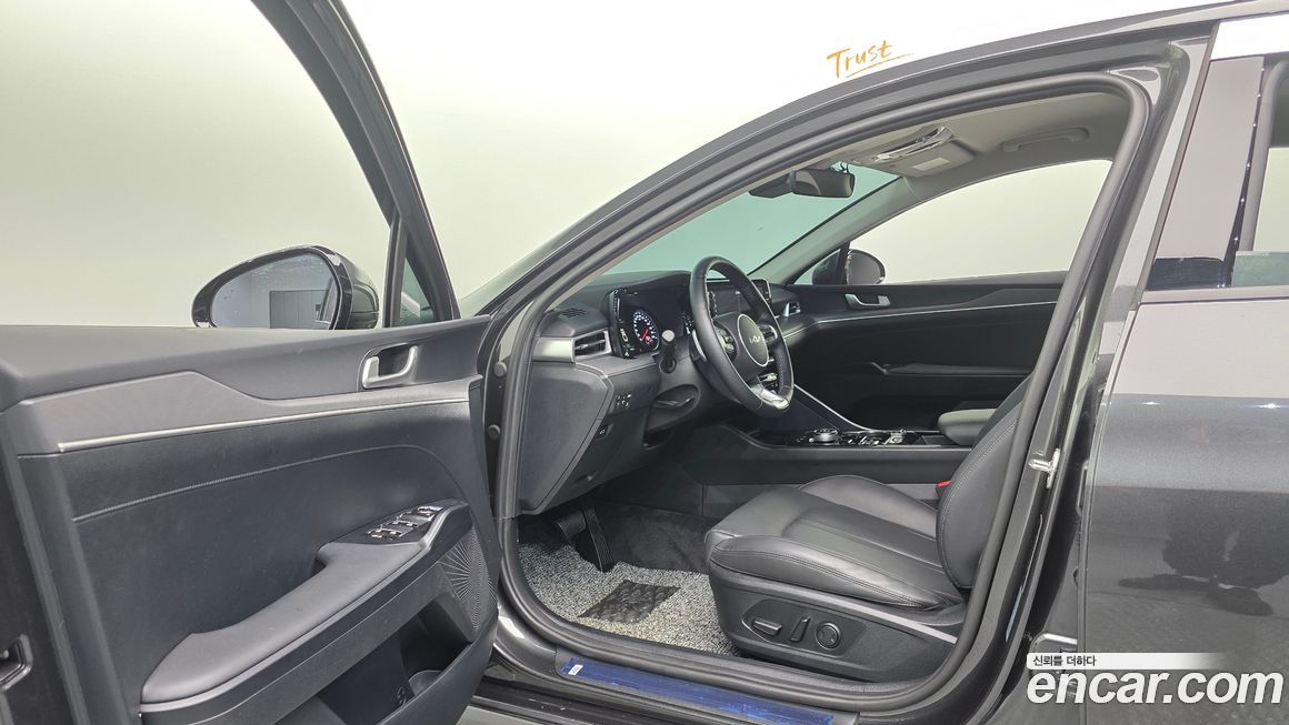 Kia K5 2023