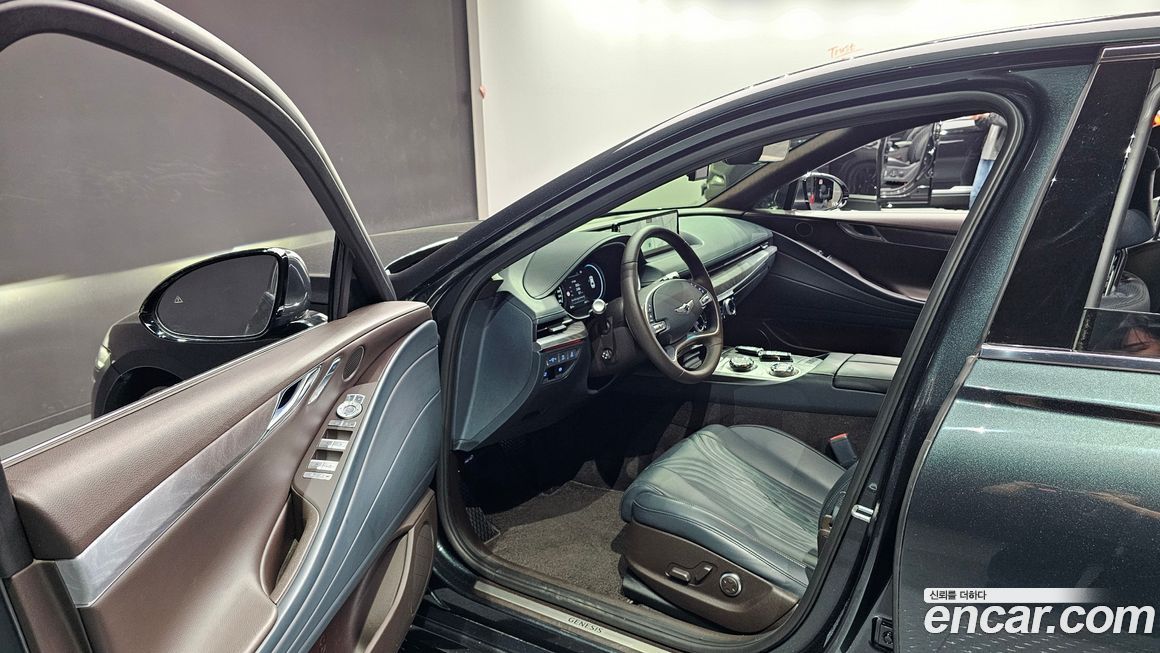 Genesis G80 2023