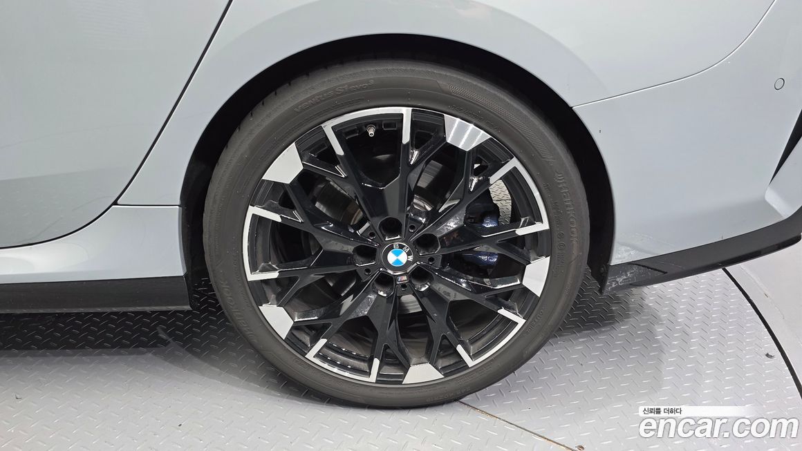 BMW 2-Series 2025