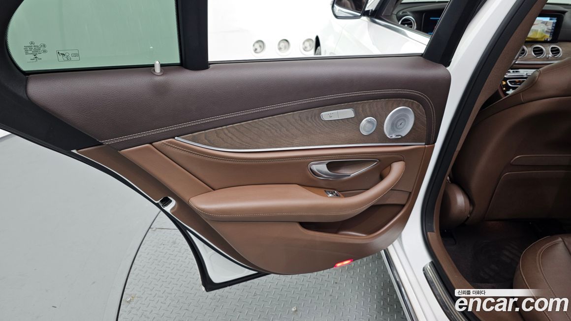 Mercedes-Benz E-Class 2020