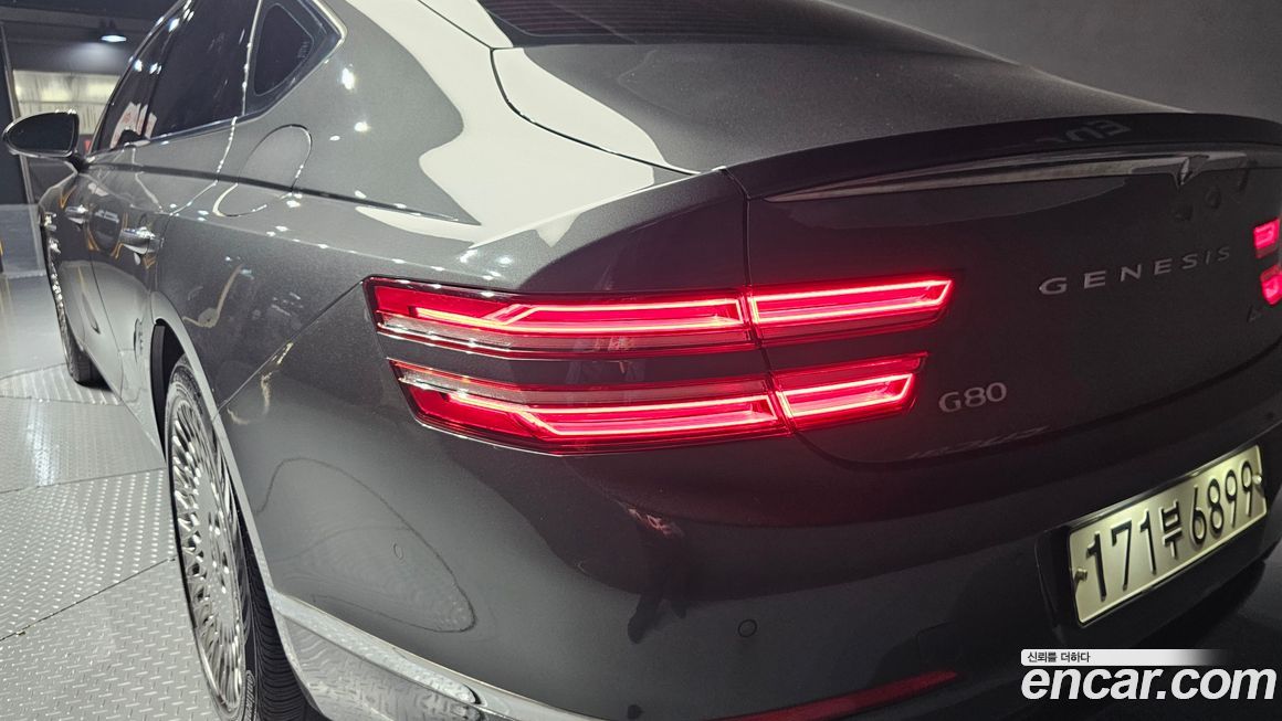 Genesis G80 2021