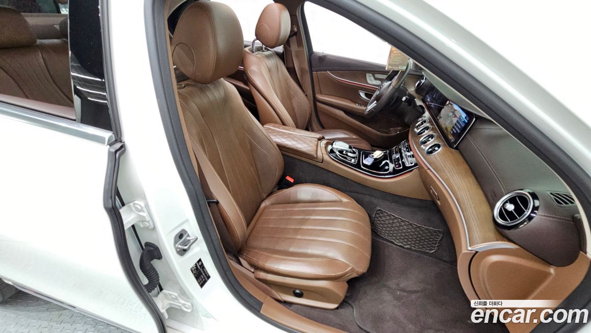 Mercedes-Benz E-Class 2020