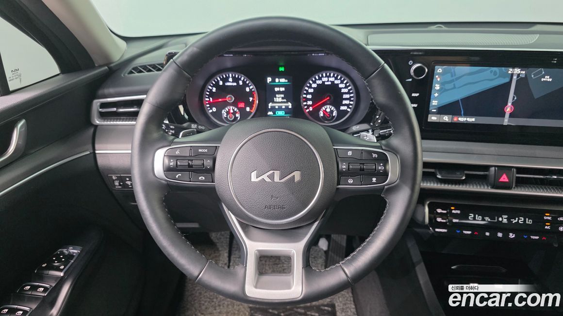 Kia K5 2023
