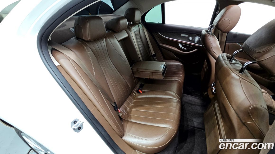 Mercedes-Benz E-Class 2020