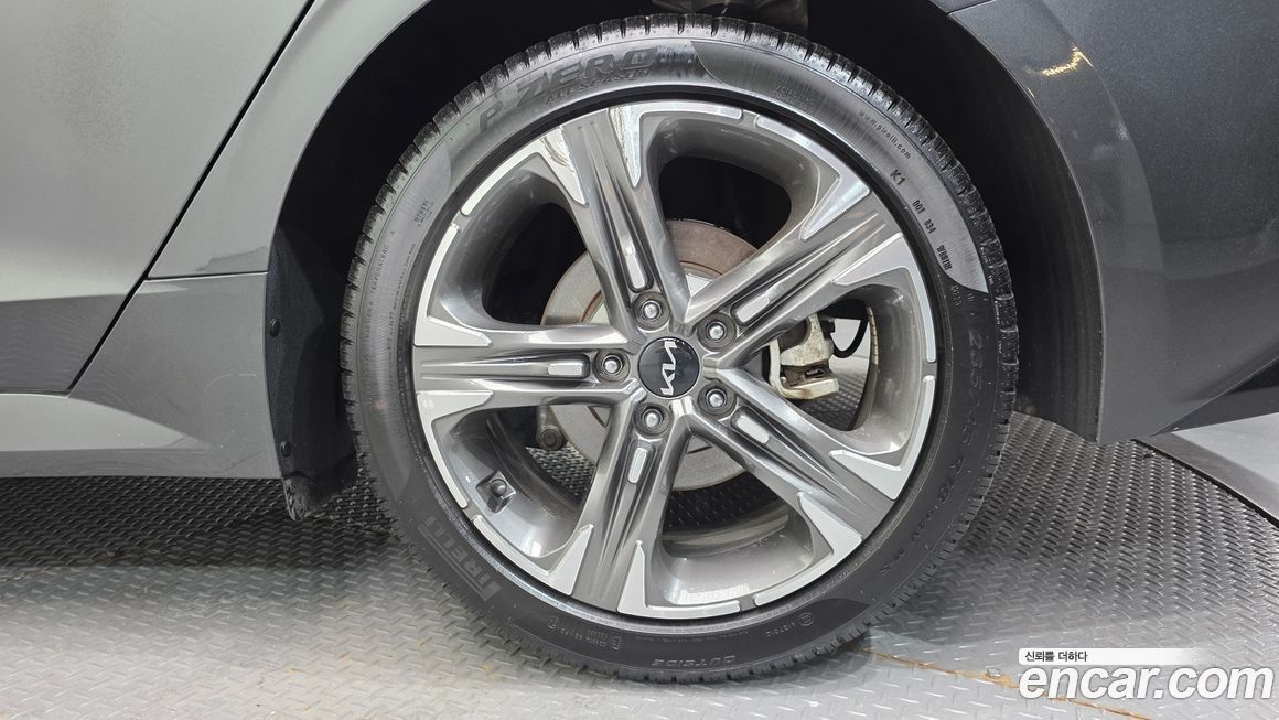 Kia K5 2023