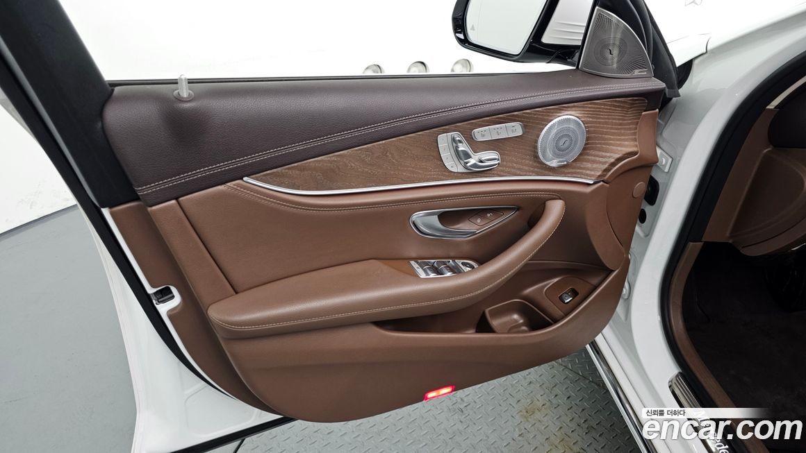 Mercedes-Benz E-Class 2020