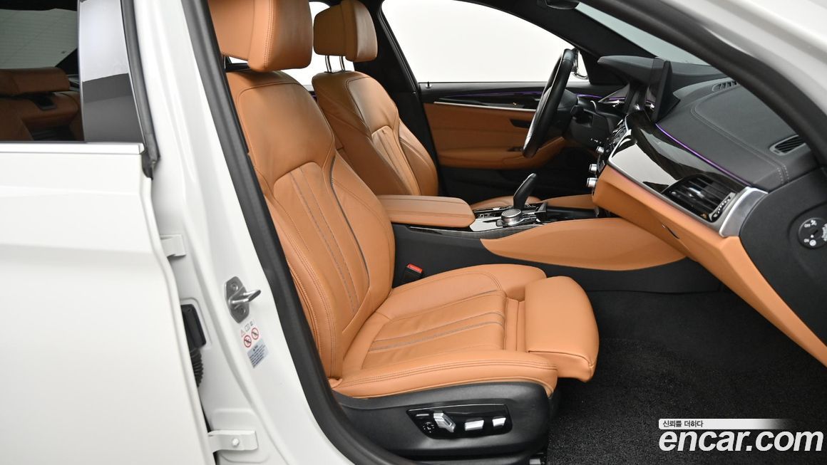BMW 5-Series 2021