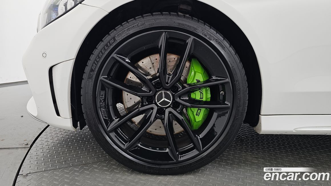 Mercedes-Benz C-Class 2019