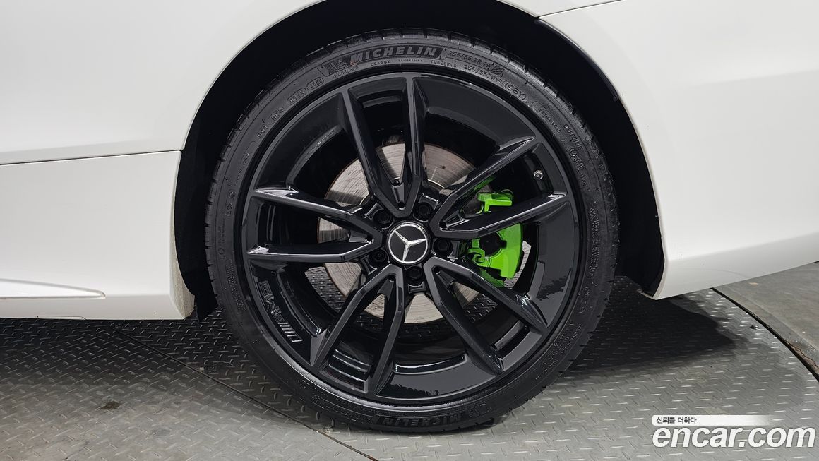 Mercedes-Benz C-Class 2019