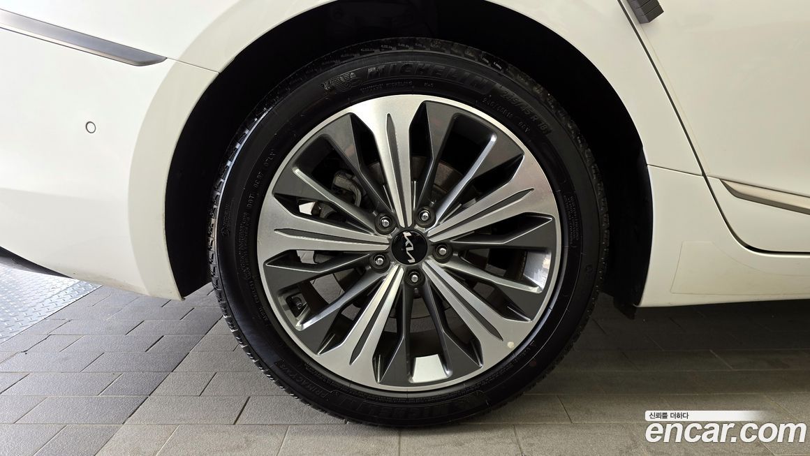 Kia K8 2024