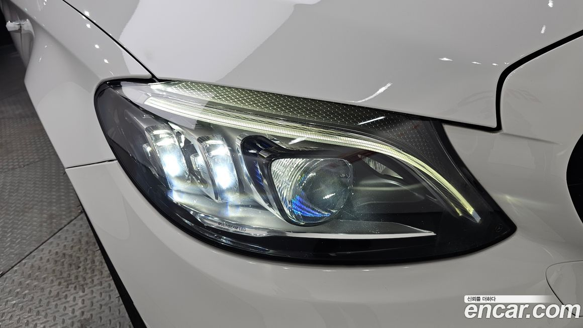 Mercedes-Benz C-Class 2019