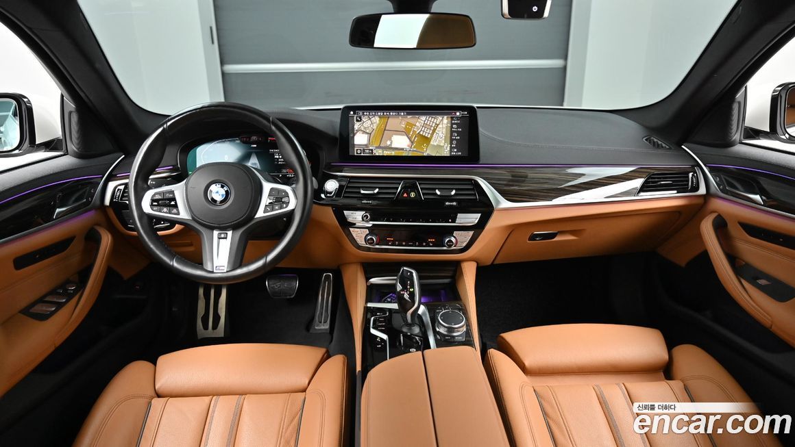 BMW 5-Series 2021