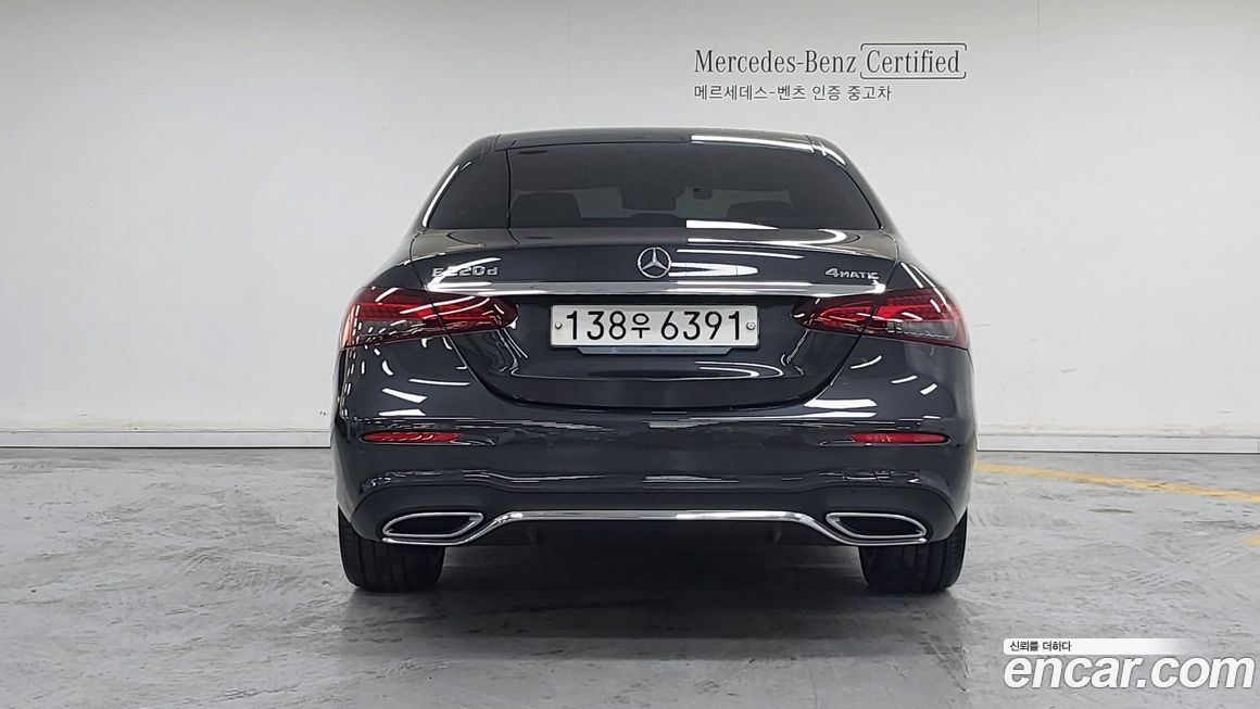 Mercedes-Benz E-Class 2021
