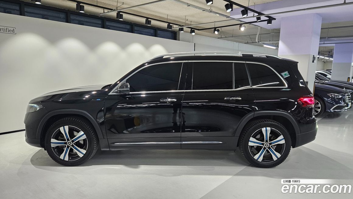 Mercedes-Benz EQB 2023