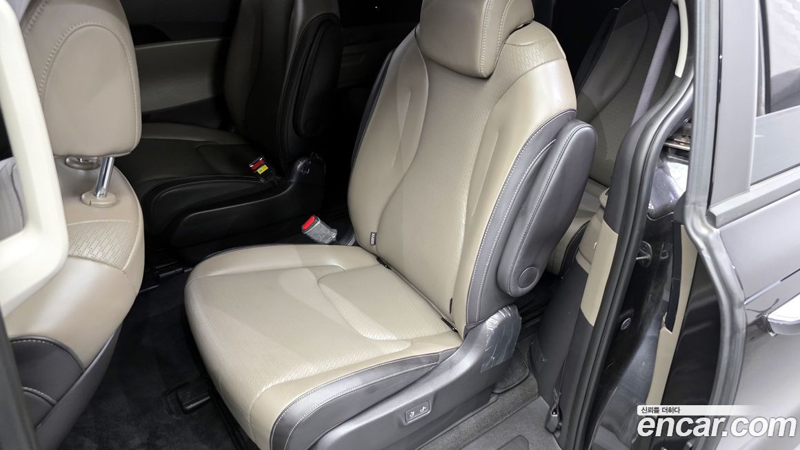 Kia Canival 2025