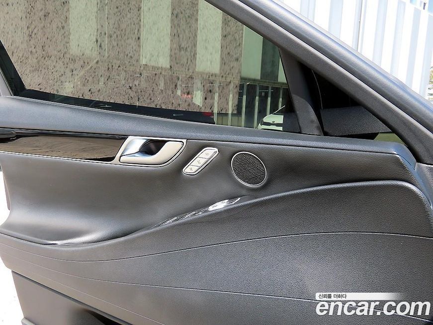 Genesis G80 2023
