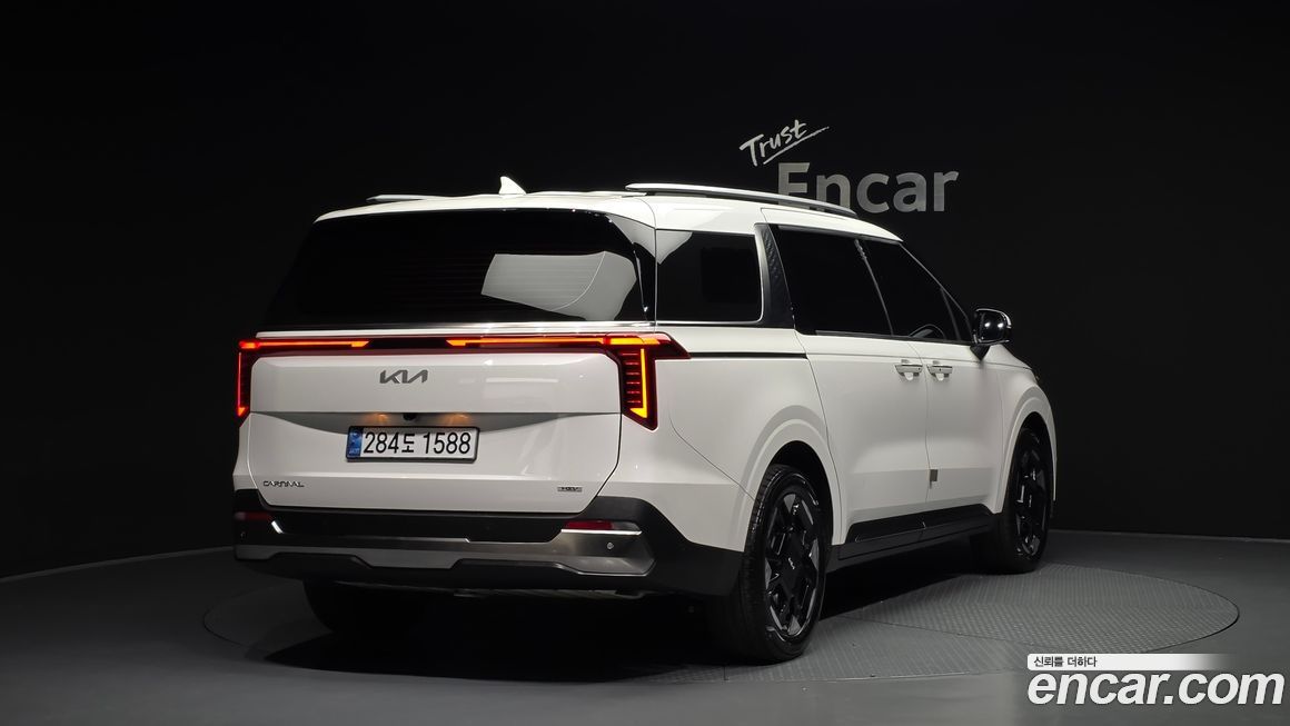 Kia Canival 2024