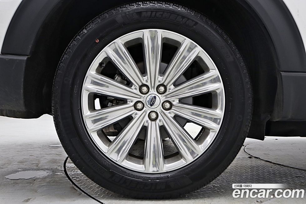 Ford Explorer 2023