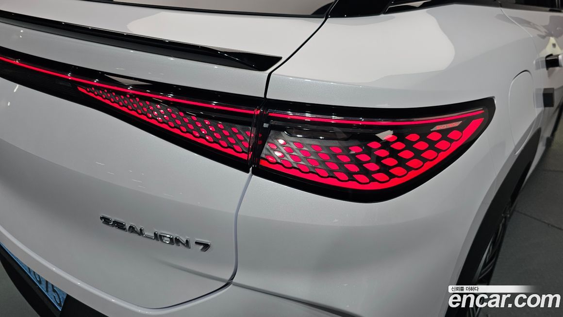 BYD Sealion 7  2026
