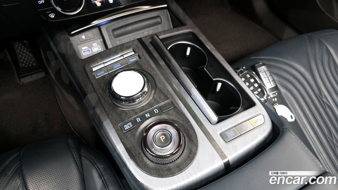 Genesis G80 2023