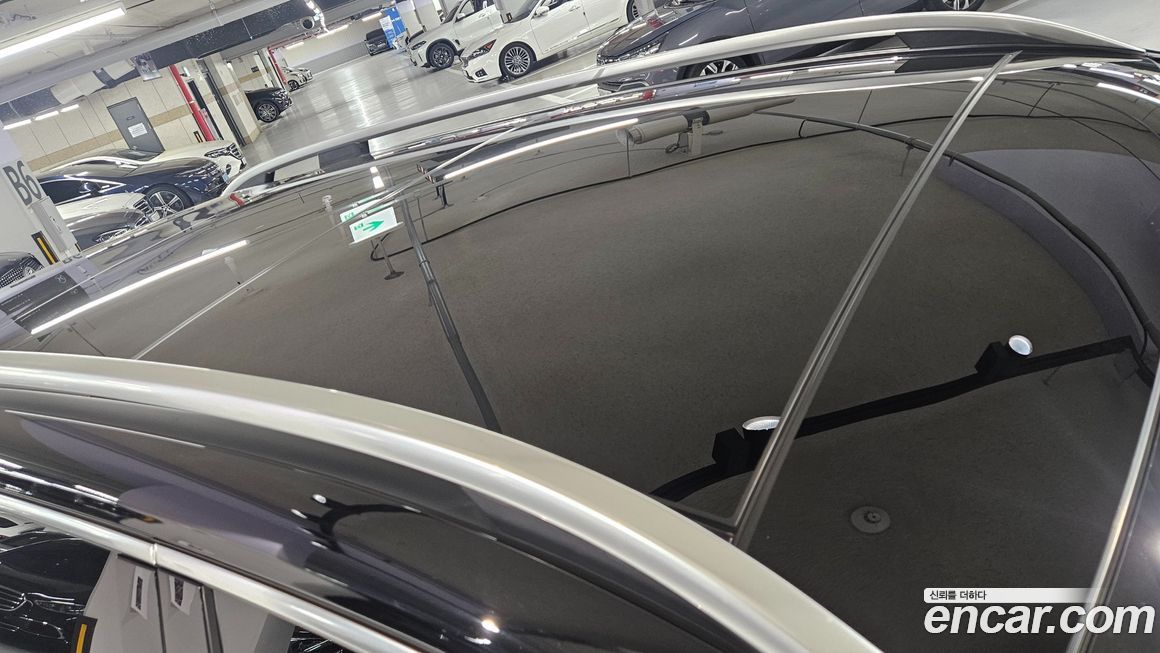 Mercedes-Benz EQB 2023