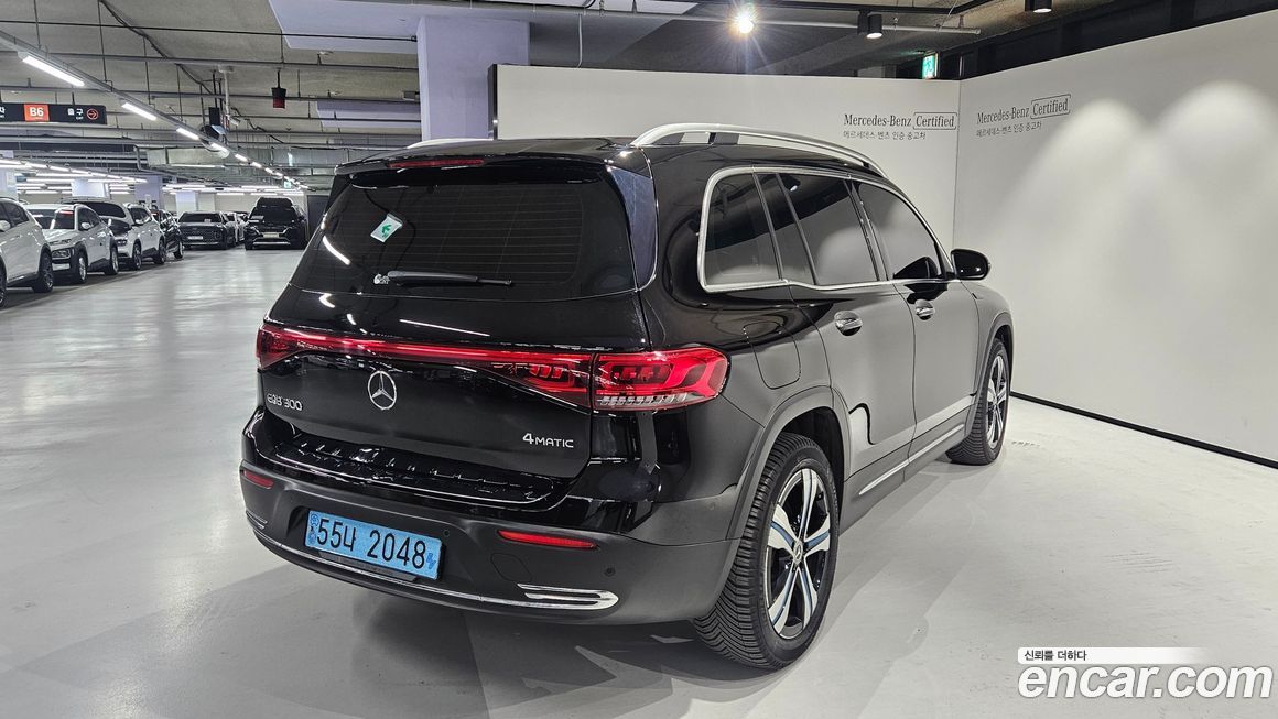 Mercedes-Benz EQB 2023