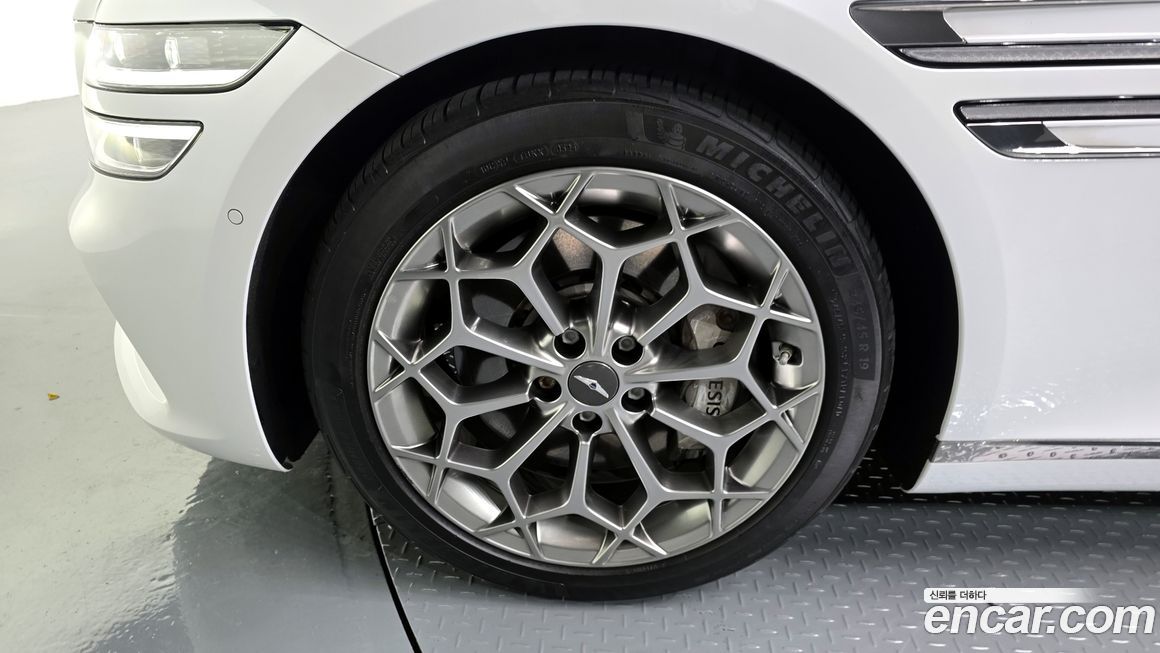 Genesis G80 2023