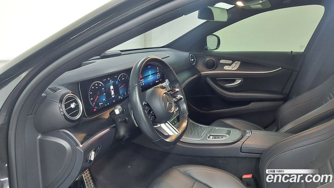 Mercedes-Benz E-Class 2021