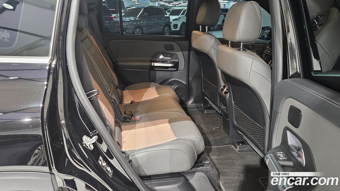 Mercedes-Benz EQB 2023