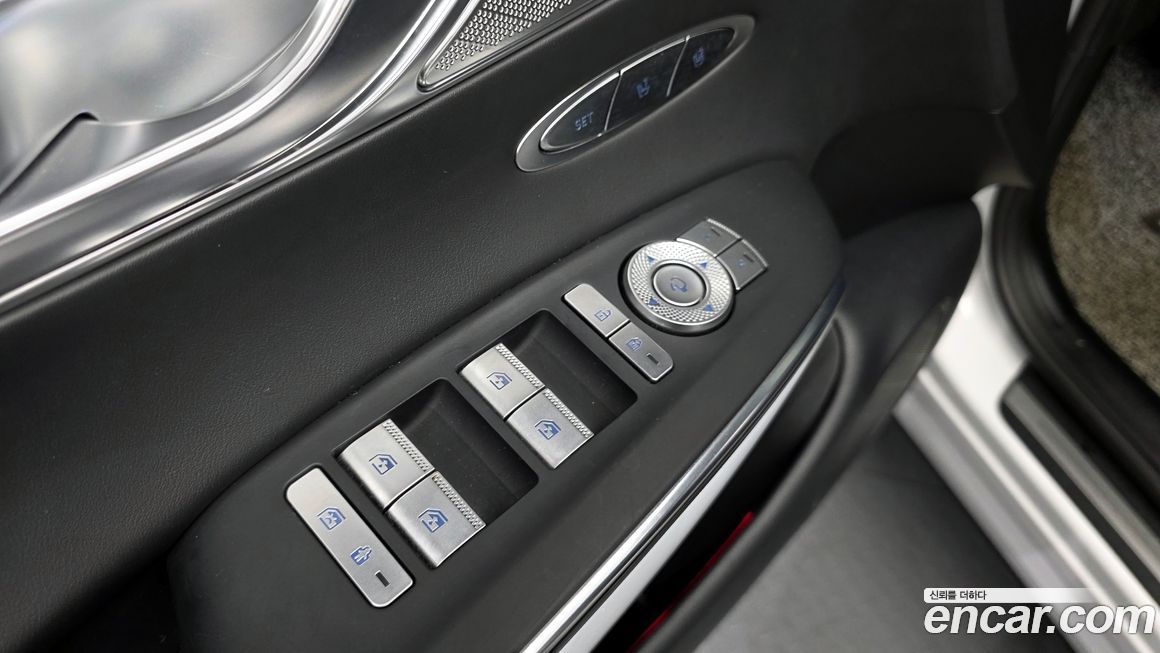 Genesis GV70 2023