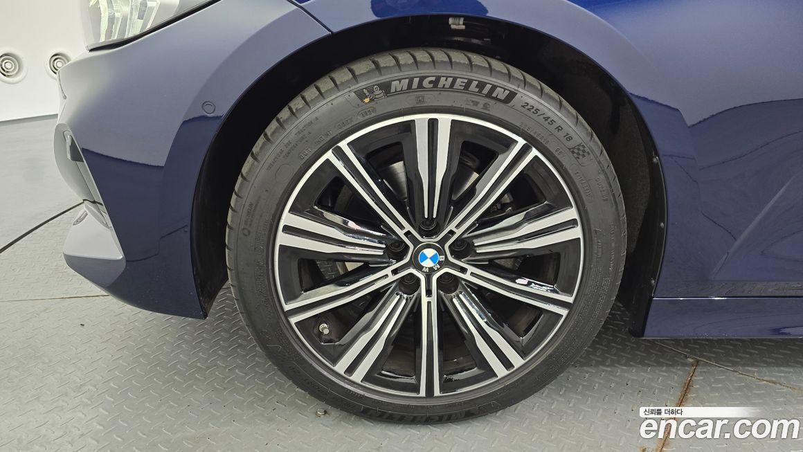 BMW 3-Series 2025