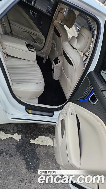 Kia K8 2025