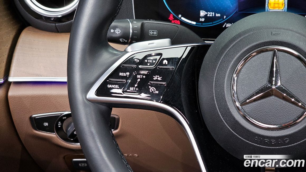 Mercedes-Benz E-Class 2021