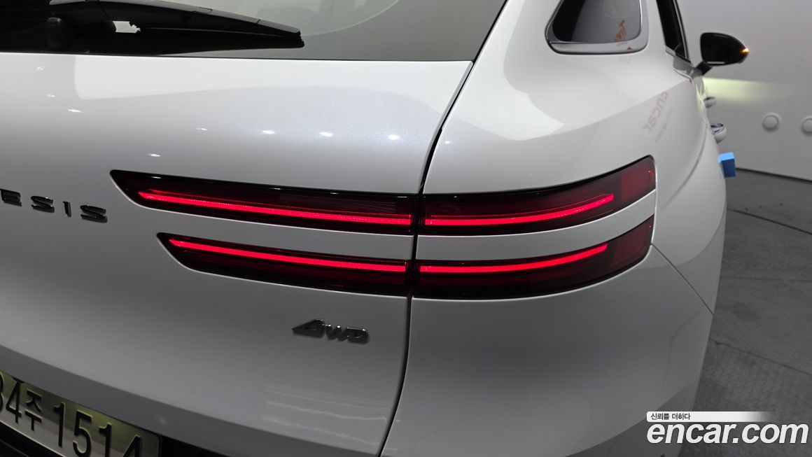Genesis GV70 2023