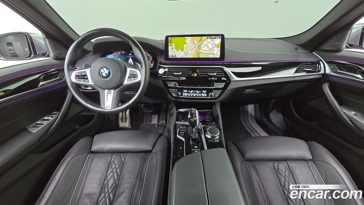 BMW 5-Series 2023