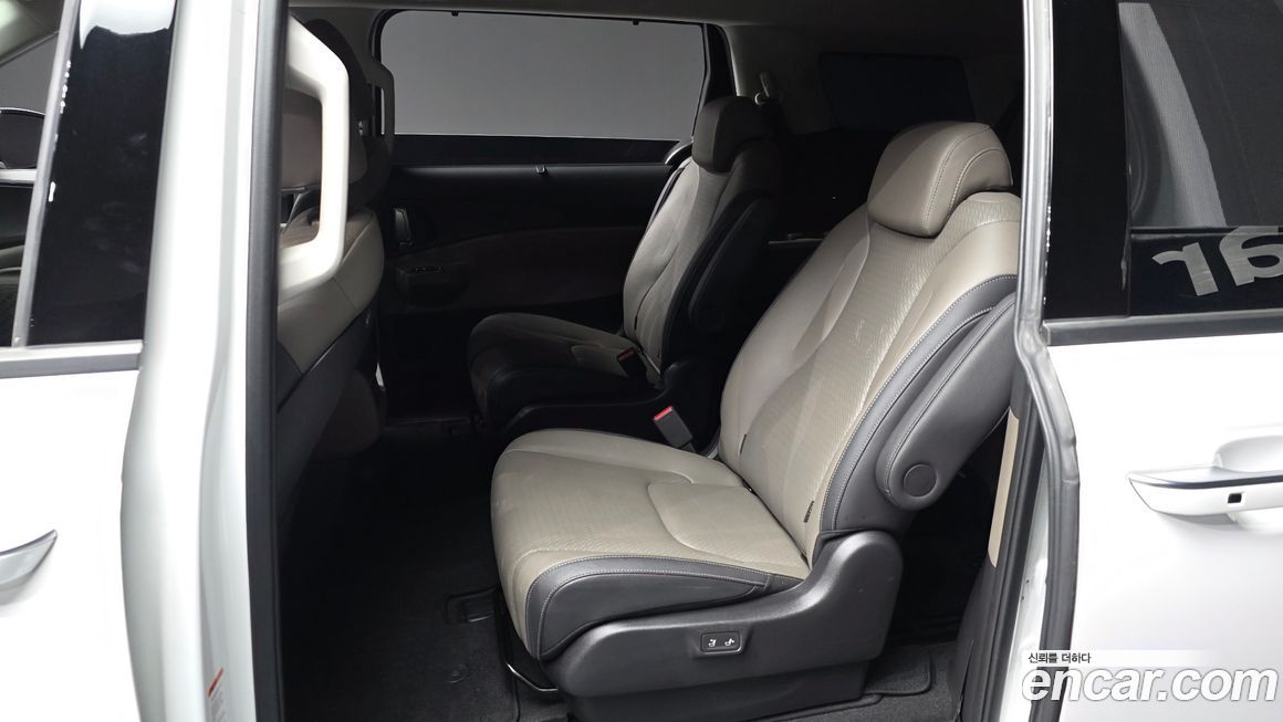 Kia Canival 2024