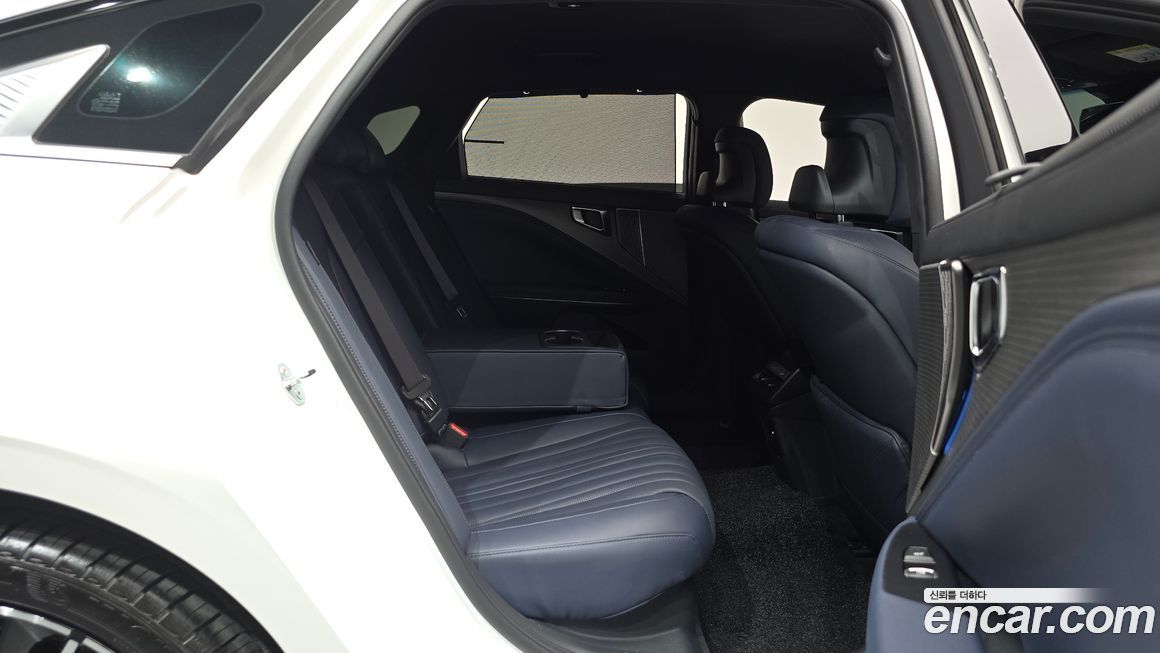 Kia K8 2025