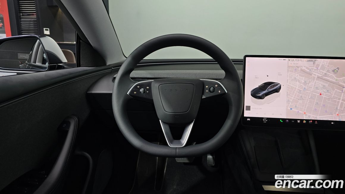Tesla Model 3 2025