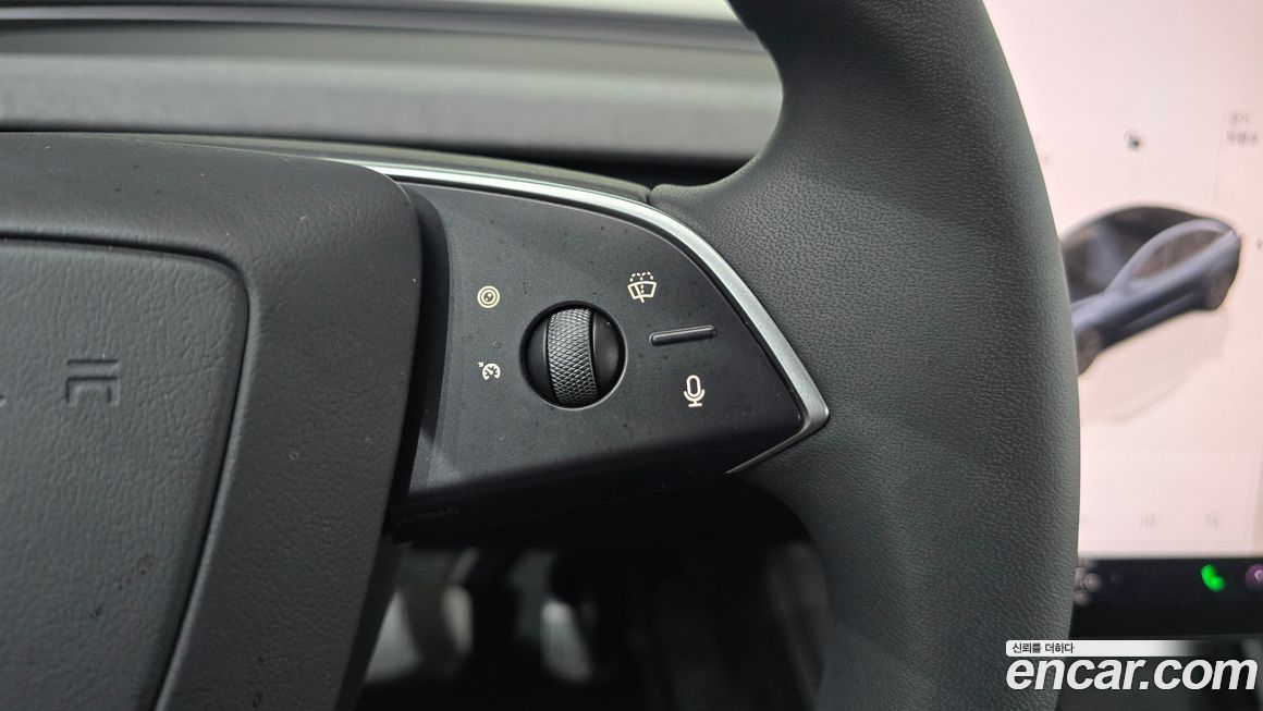 Tesla Model 3 2025
