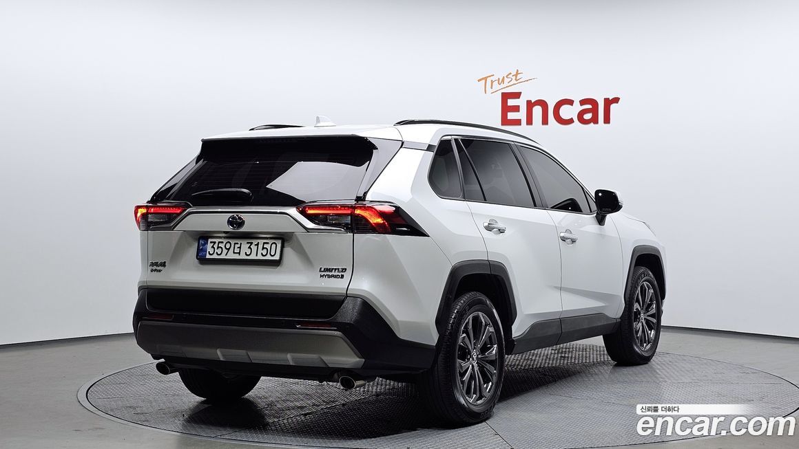 Toyota RAV4 2024
