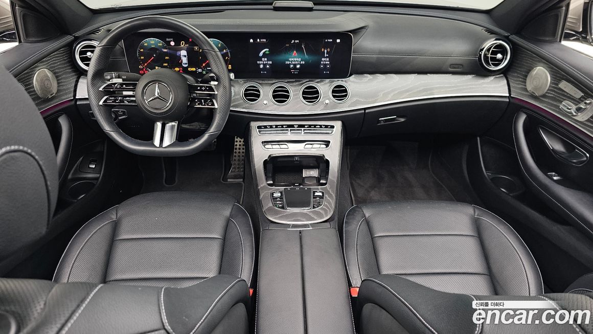 Mercedes-Benz E-Class 2022