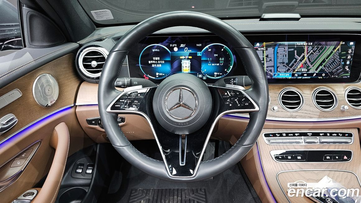 Mercedes-Benz E-Class 2021
